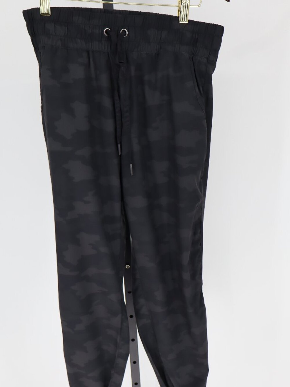 Women's jogger pants, black camo print, w drawstring Like New Size M